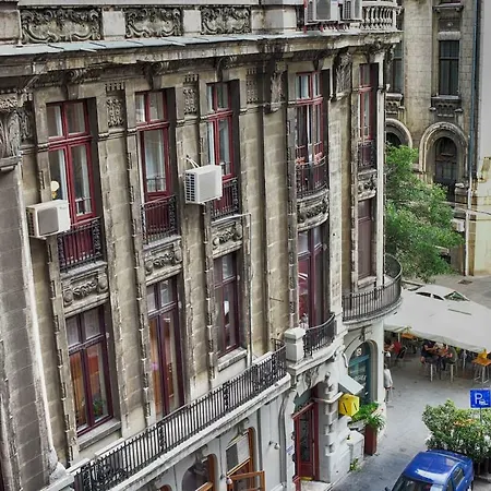 Happy Hippie Old Town * Bucarest